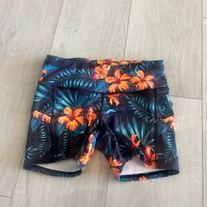 Zoot hula women floral shorts size m